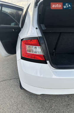 Хетчбек Skoda Fabia 2014 в 