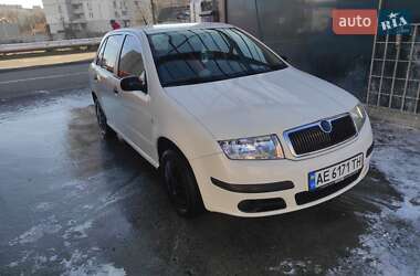 Хетчбек Skoda Fabia 2006 в Дніпрі