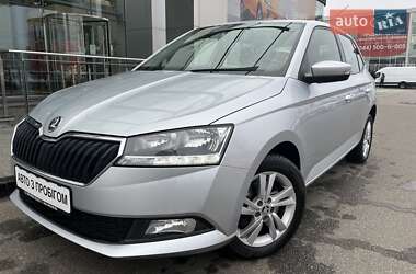 Хэтчбек Skoda Fabia 2020 в Киеве