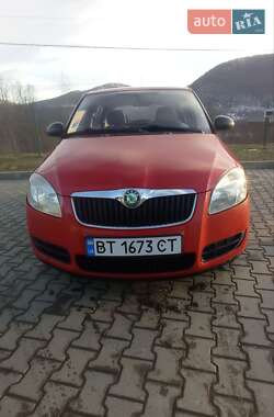 Хетчбек Skoda Fabia 2009 в Вижниці