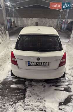 Хэтчбек Skoda Fabia 2013 в 