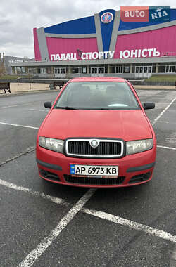 Хэтчбек Skoda Fabia 2004 в Запорожье