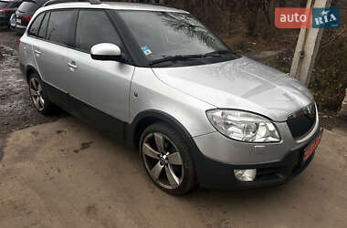 Універсал Skoda Fabia 2009 в Луцьку