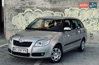 Універсал Skoda Fabia 2008 в Тернополі