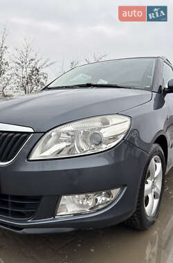 Універсал Skoda Fabia 2010 в Чернівцях