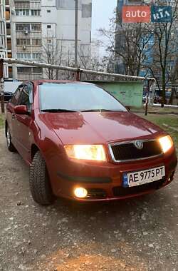 Седан Skoda Fabia 2006 в Дніпрі