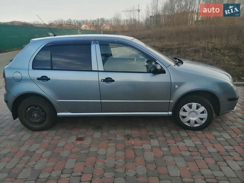Хэтчбек Skoda Fabia 2006 в Киеве