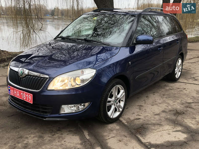 Універсал Skoda Fabia 2011 в Рівному