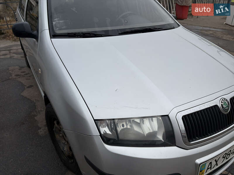 Седан Skoda Fabia 2006 в Харкові