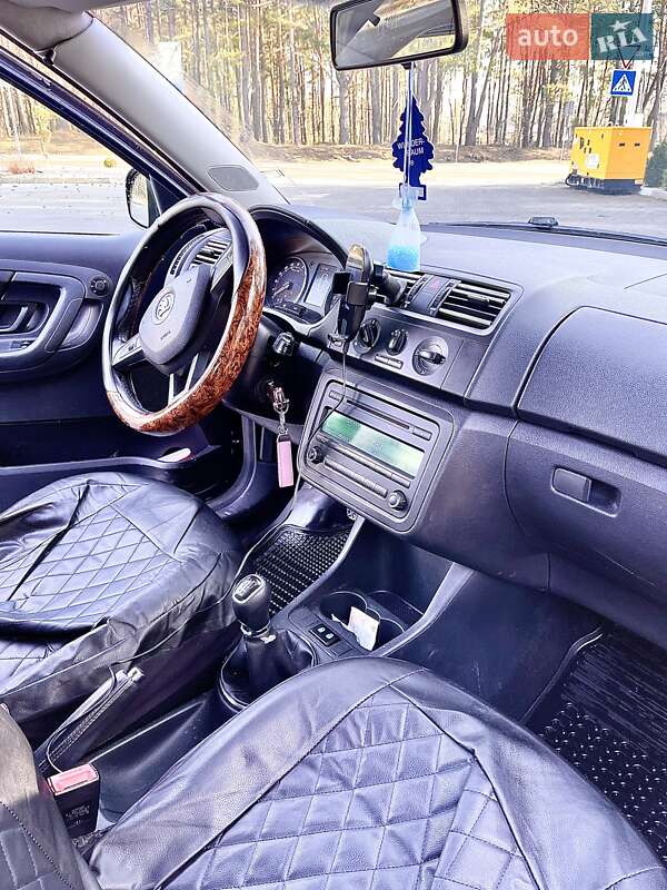 Хэтчбек Skoda Fabia 2014 в Маневичах