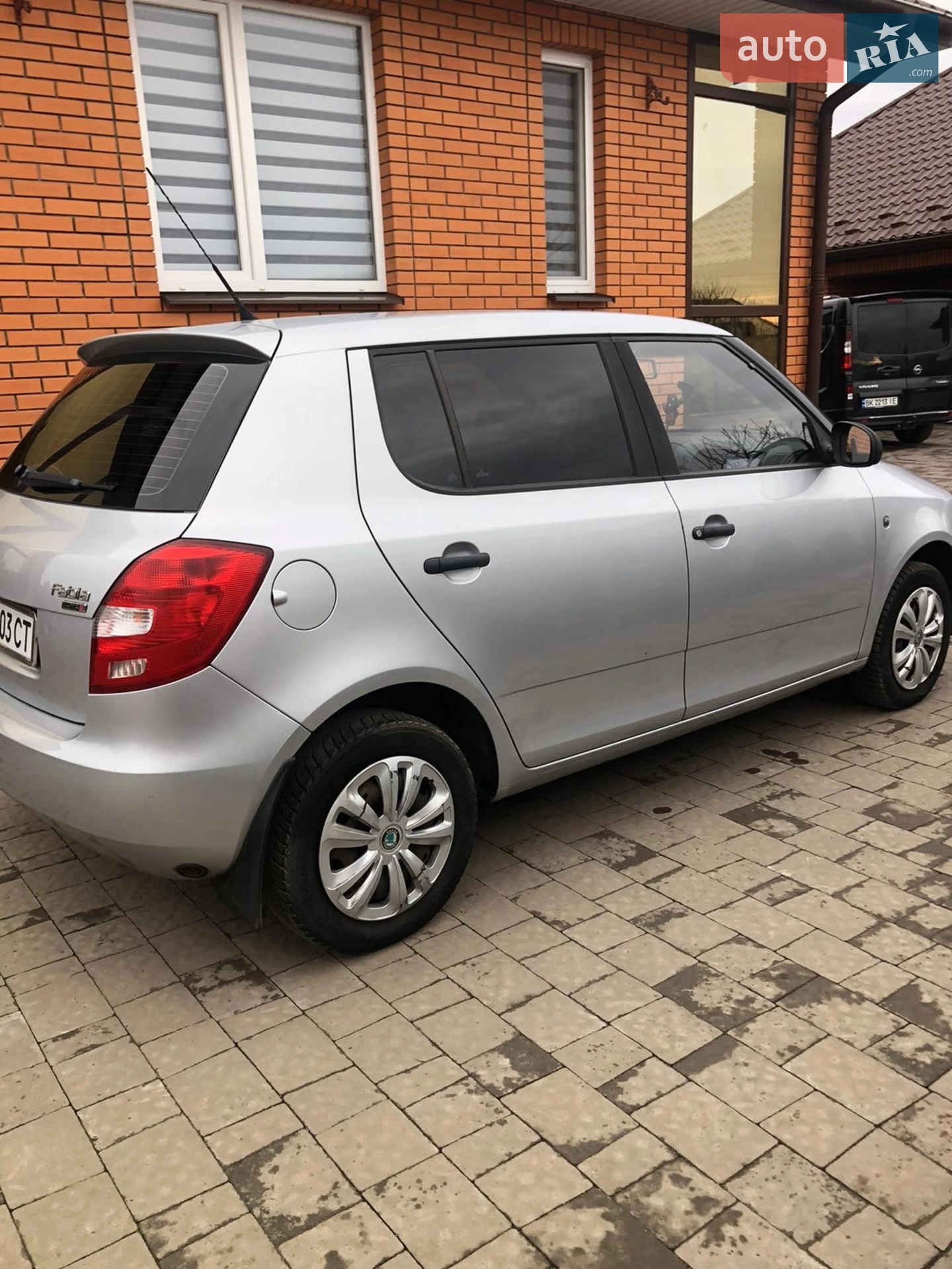 2010 Skoda Fabia - мініатюра 5