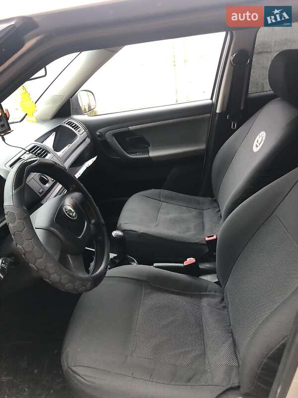 Хэтчбек Skoda Fabia 2010 в Владимирце