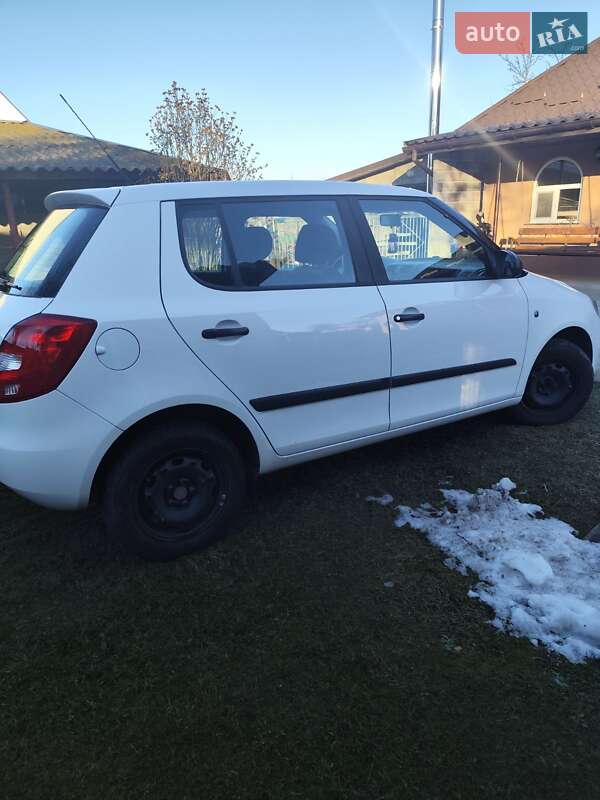 Универсал Skoda Fabia 2009 в Вараше