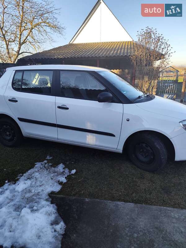 Универсал Skoda Fabia 2009 в Вараше