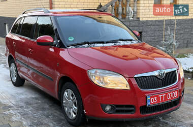 Універсал Skoda Fabia 2009 в Луцьку