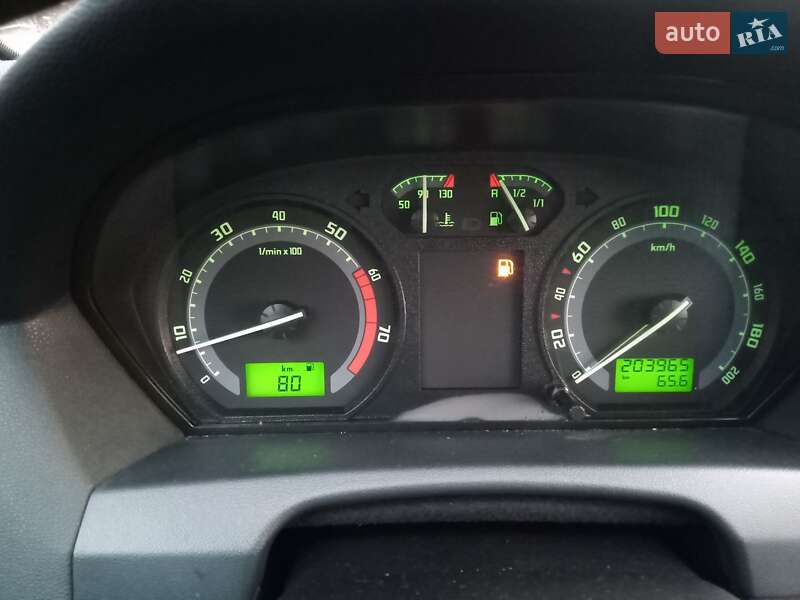 Седан Skoda Fabia 2005 в Тернополі