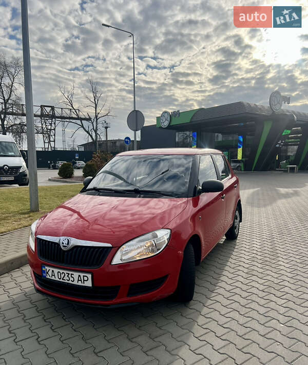 Хетчбек Skoda Fabia 2014 в Києві