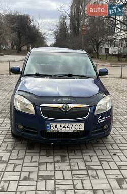 Хэтчбек Skoda Fabia 2007 в Кропивницком