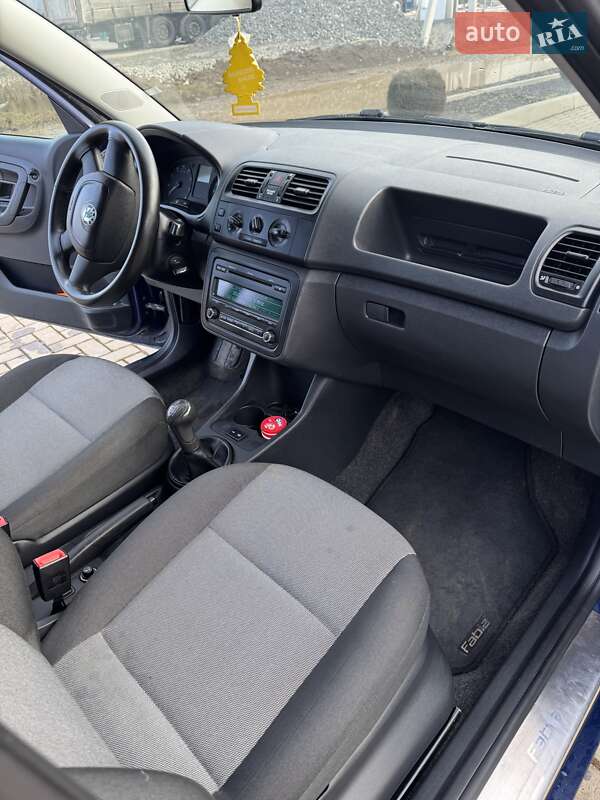 Хэтчбек Skoda Fabia 2010 в Ужгороде