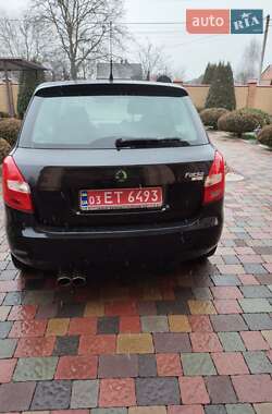 Хэтчбек Skoda Fabia 2009 в Луцке