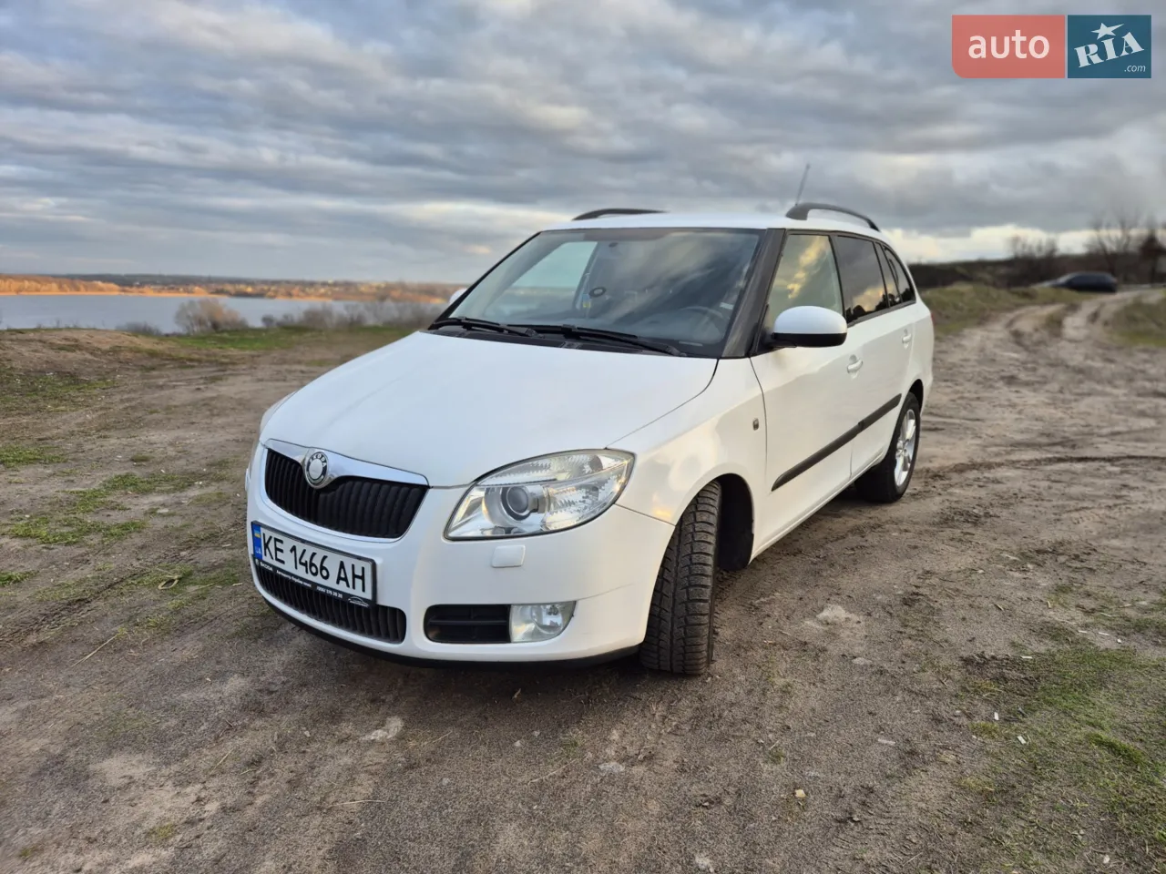 2010 Skoda Fabia - мініатюра 13