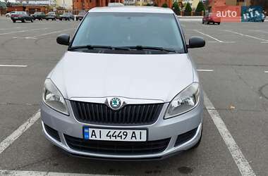 Хэтчбек Skoda Fabia 2013 в 