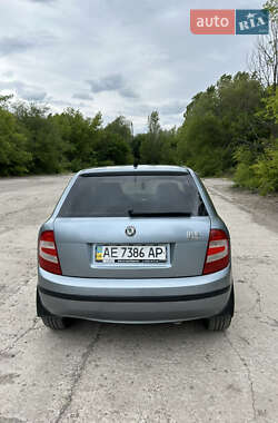 Хетчбек Skoda Fabia 2006 в 