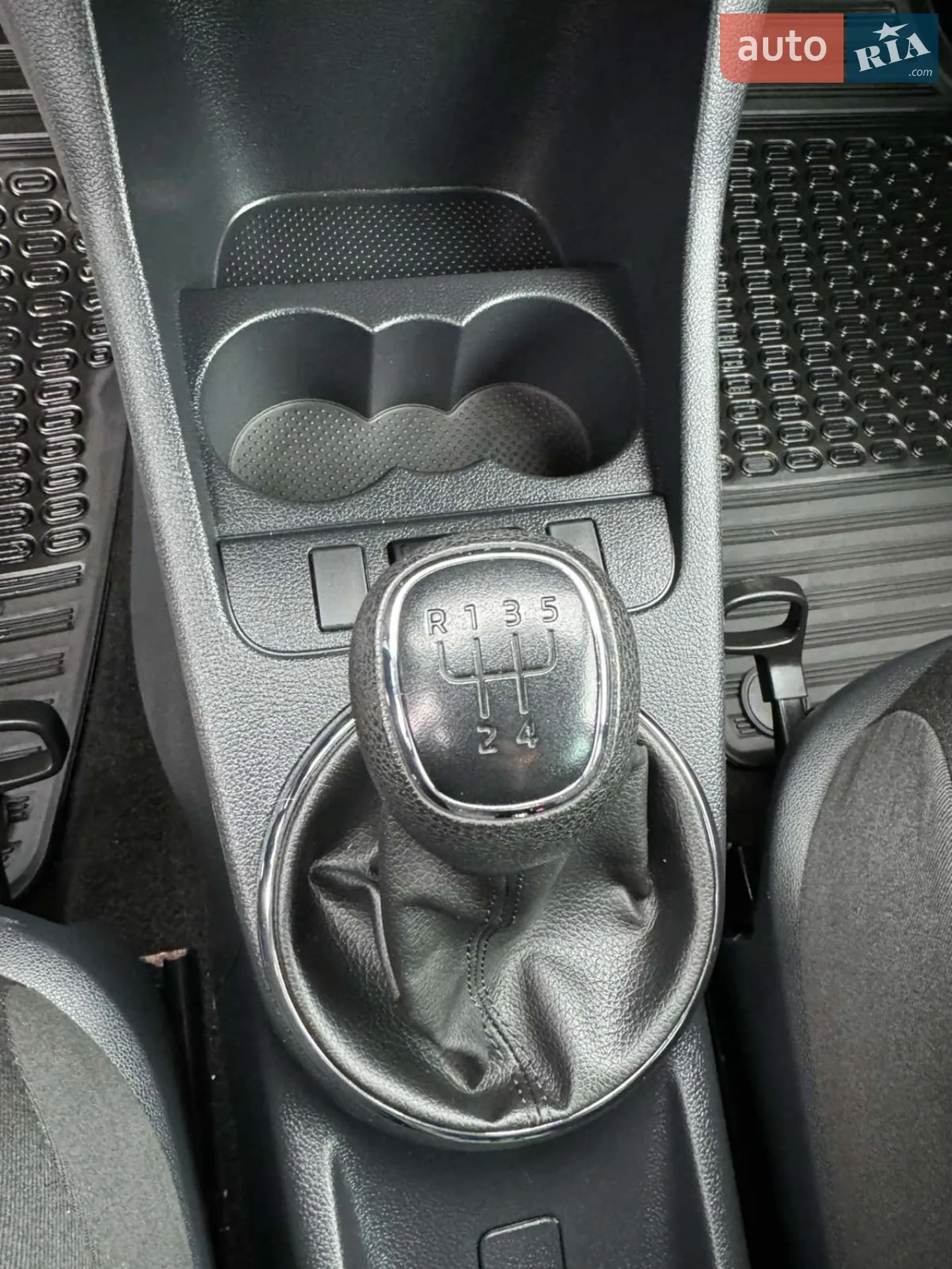 2013 Skoda Fabia - мініатюра 8