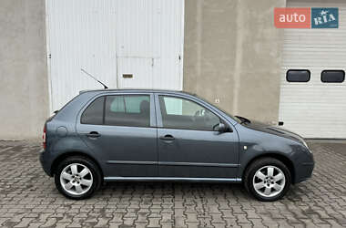 Хэтчбек Skoda Fabia 2006 в Луцке