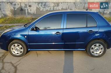 Хэтчбек Skoda Fabia 2006 в 
