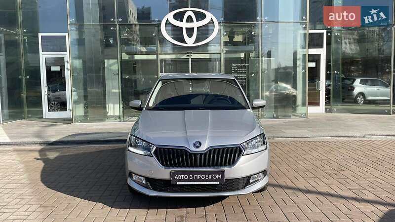 Хэтчбек Skoda Fabia 2020 в Киеве
