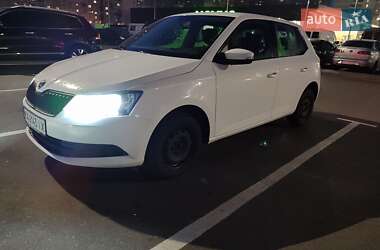Хэтчбек Skoda Fabia 2017 в 
