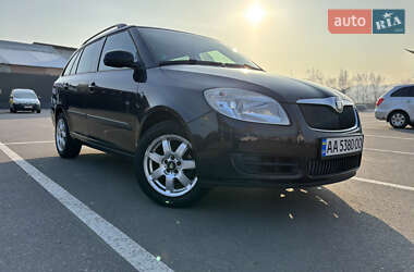 Универсал Skoda Fabia 2009 в Киеве