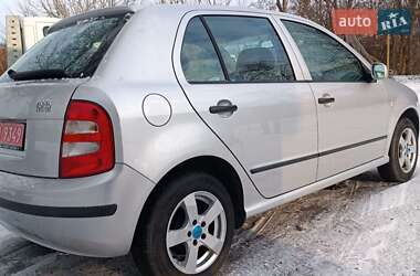 Хэтчбек Skoda Fabia 2004 в Теплике