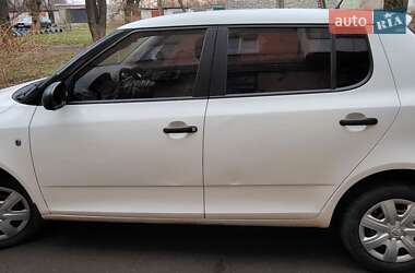 Хэтчбек Skoda Fabia 2013 в Кривом Роге