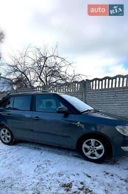 Універсал Skoda Fabia 2011 в Житомирі