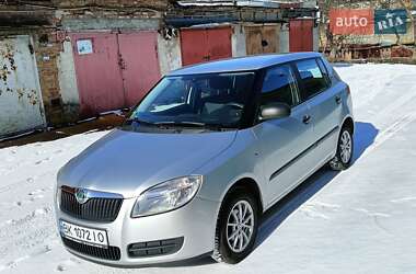 Хэтчбек Skoda Fabia 2008 в Ровно