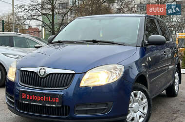 Хэтчбек Skoda Fabia 2009 в Сумах