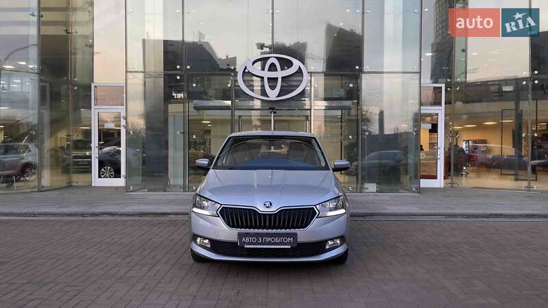 Хэтчбек Skoda Fabia 2020 в Киеве