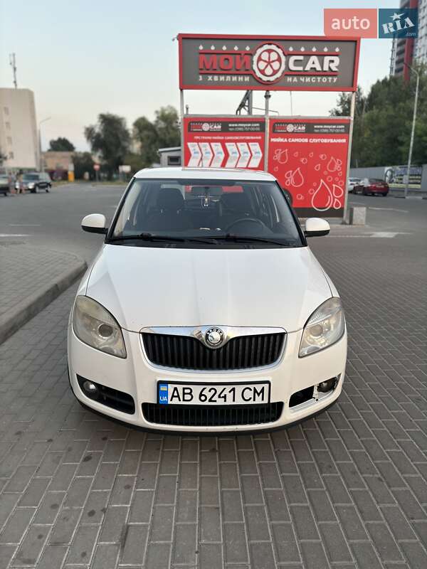 Хэтчбек Skoda Fabia 2008 в Киеве