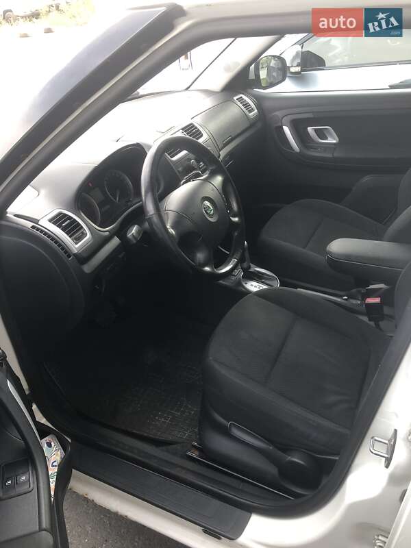 Хэтчбек Skoda Fabia 2008 в Киеве