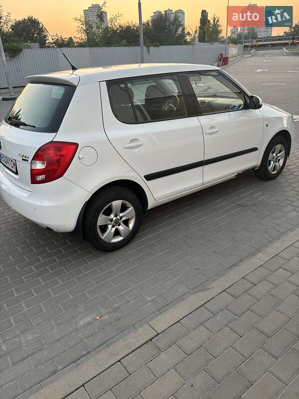 Хэтчбек Skoda Fabia 2008 в Киеве