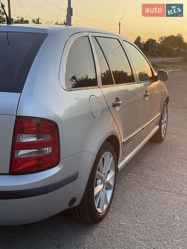 Универсал Skoda Fabia 2001 в Монастырище