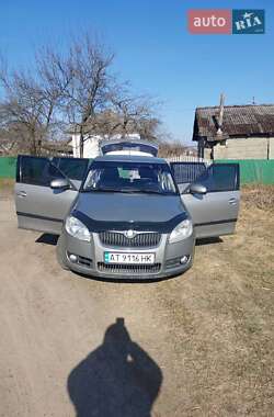 Хэтчбек Skoda Fabia 2008 в 