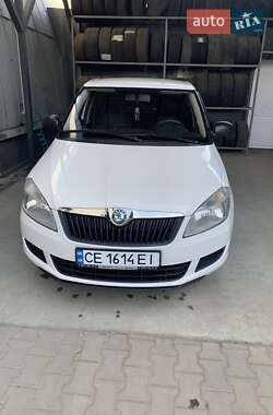 Хетчбек Skoda Fabia 2011 в Чернівцях