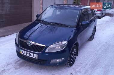 Універсал Skoda Fabia 2011 в Києві