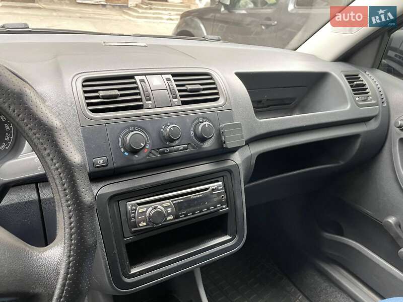 Хетчбек Skoda Fabia 2008 в Києві