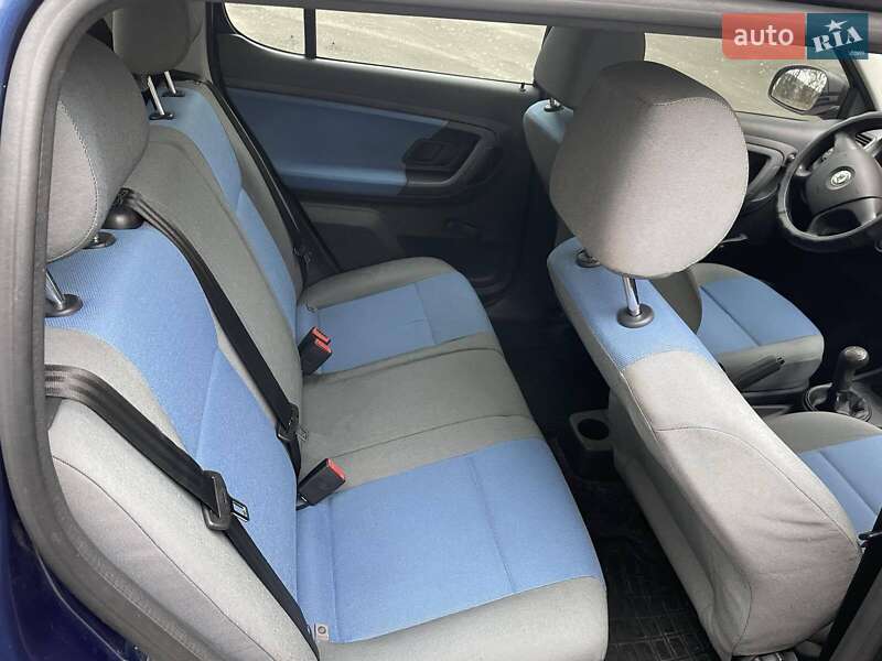 Хетчбек Skoda Fabia 2008 в Києві