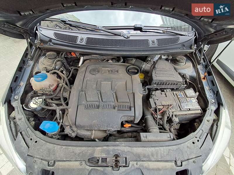 Універсал Skoda Fabia 2010 в Хмельницькому