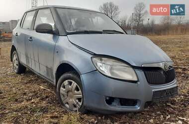 Хэтчбек Skoda Fabia 2007 в Калуше